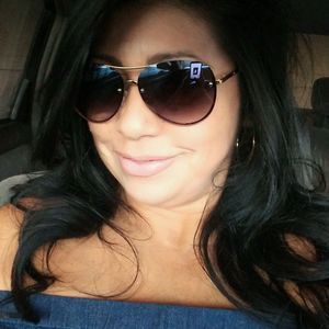 Meet your Posher, Lorraine